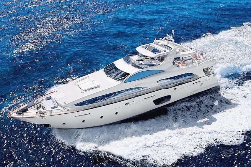 Yacht Holidays in Greece