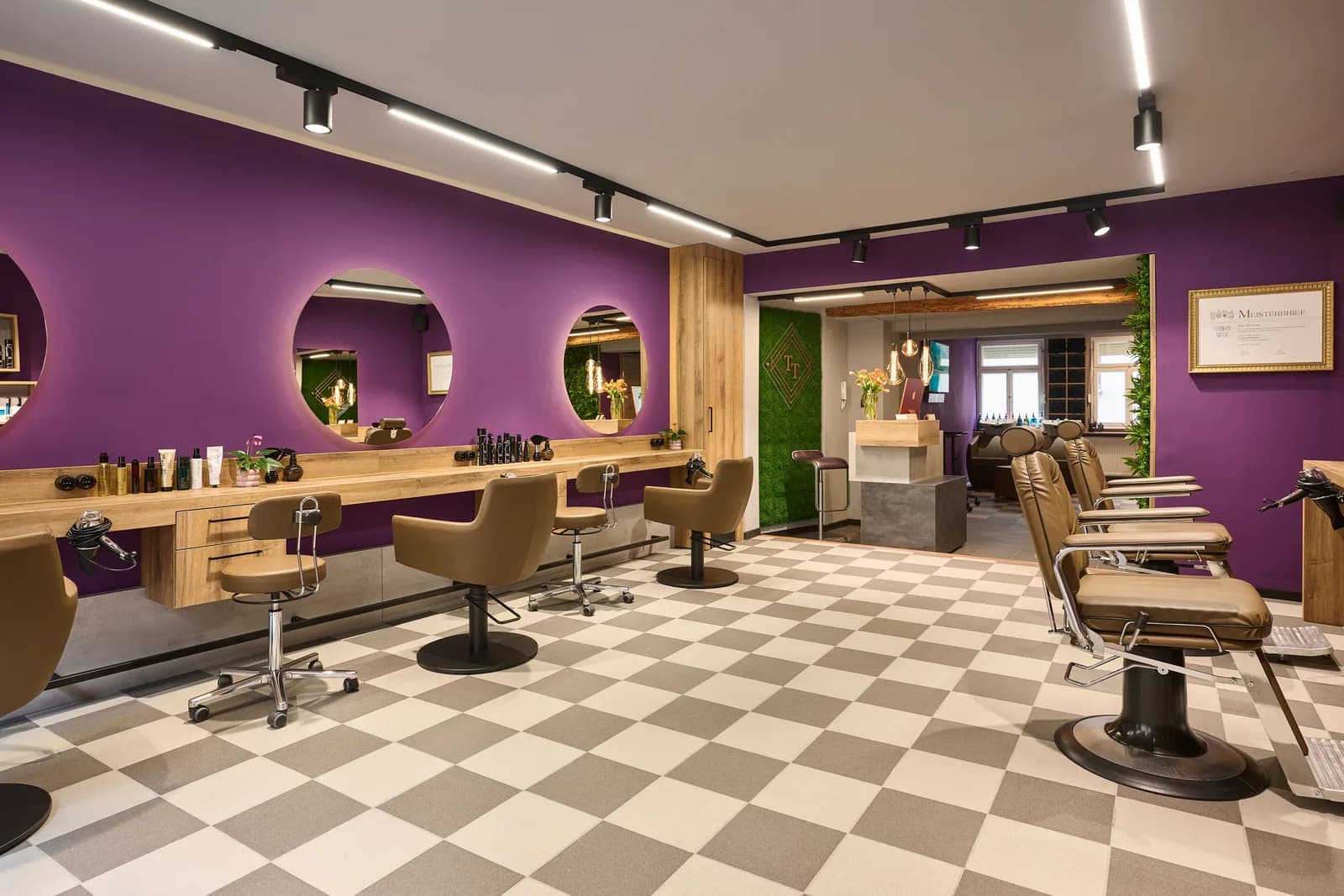 Haarschnitt Nürnberg – Individuelles Styling bei Tim Tuna