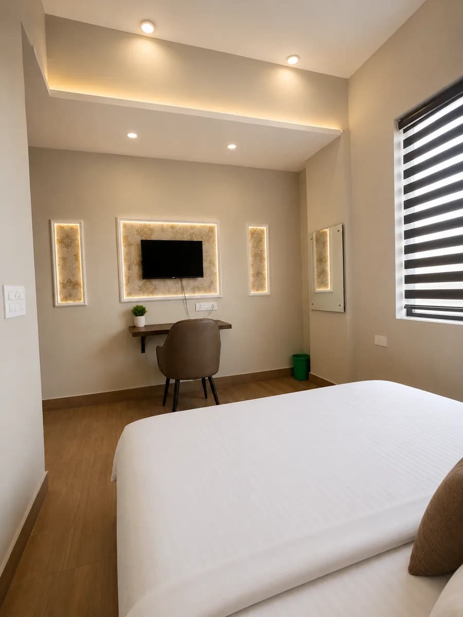 Best Hotels in Alpha 1 Greater Noida - YuTurn Hotel