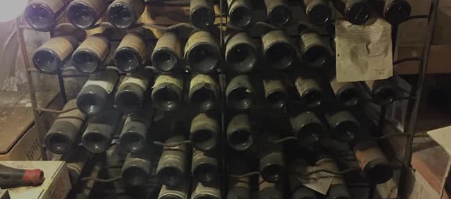 Wijnen Verkopen with Corks & Caps | Best Wine Buyers