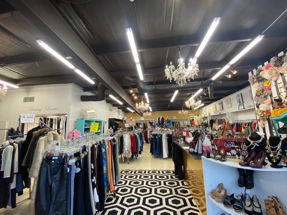 Discover Unique Fashion Finds at Upscale Resale in Oxford Ohio