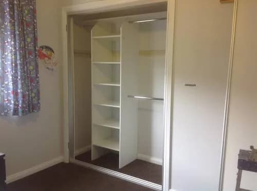 Built-in Wardrobes: Stylish Storage Solutions