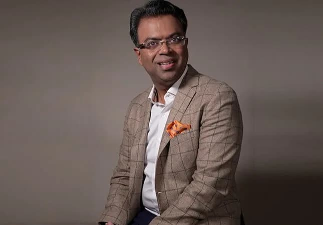 Plastic Surgeon in South Delhi -Dr Rajat Gupta