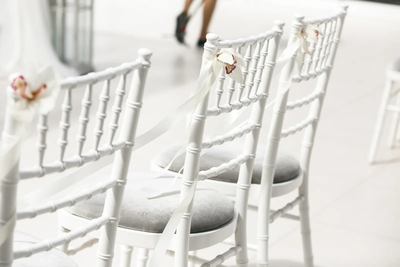 Choosing Event Chairs That Complement Different Décor Styles