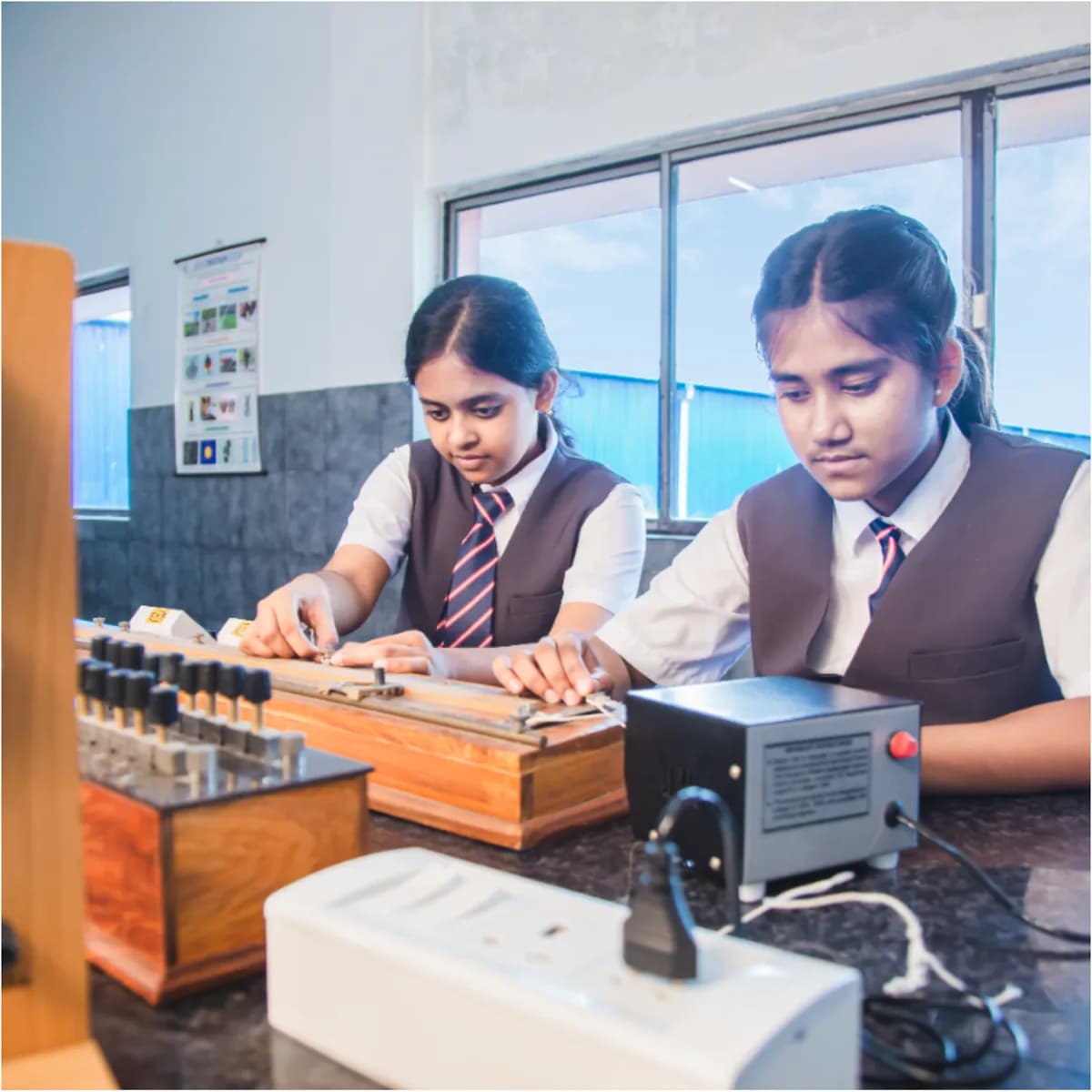 For The Best Science Education, Enrol Your Child at The Saini International School Maheshtala