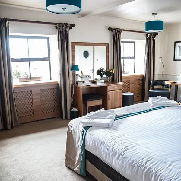 Reserve Comfortable Accommodation in the Heart of Kinsale