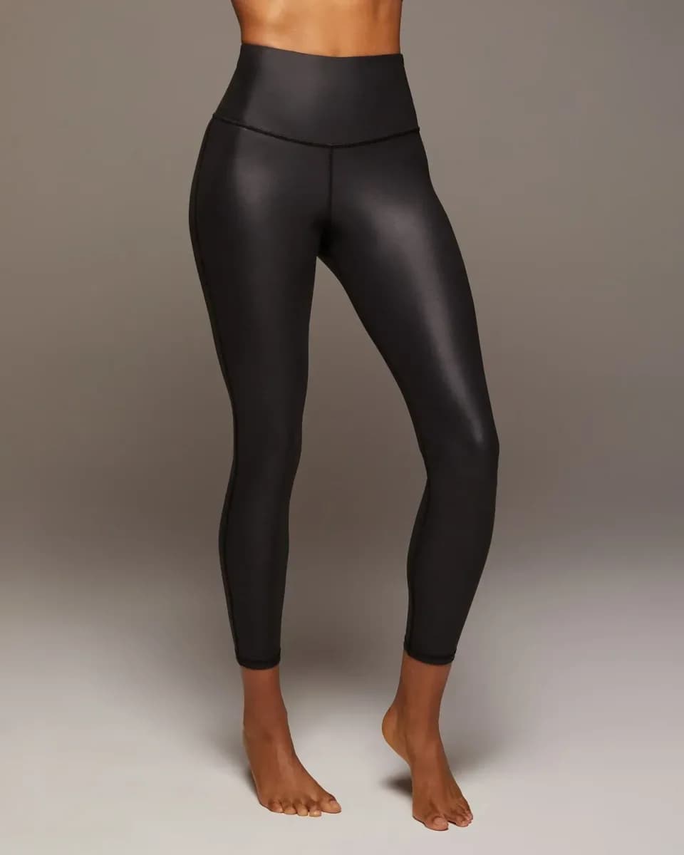 Shiny Leggings for a Bold, Stylish Look