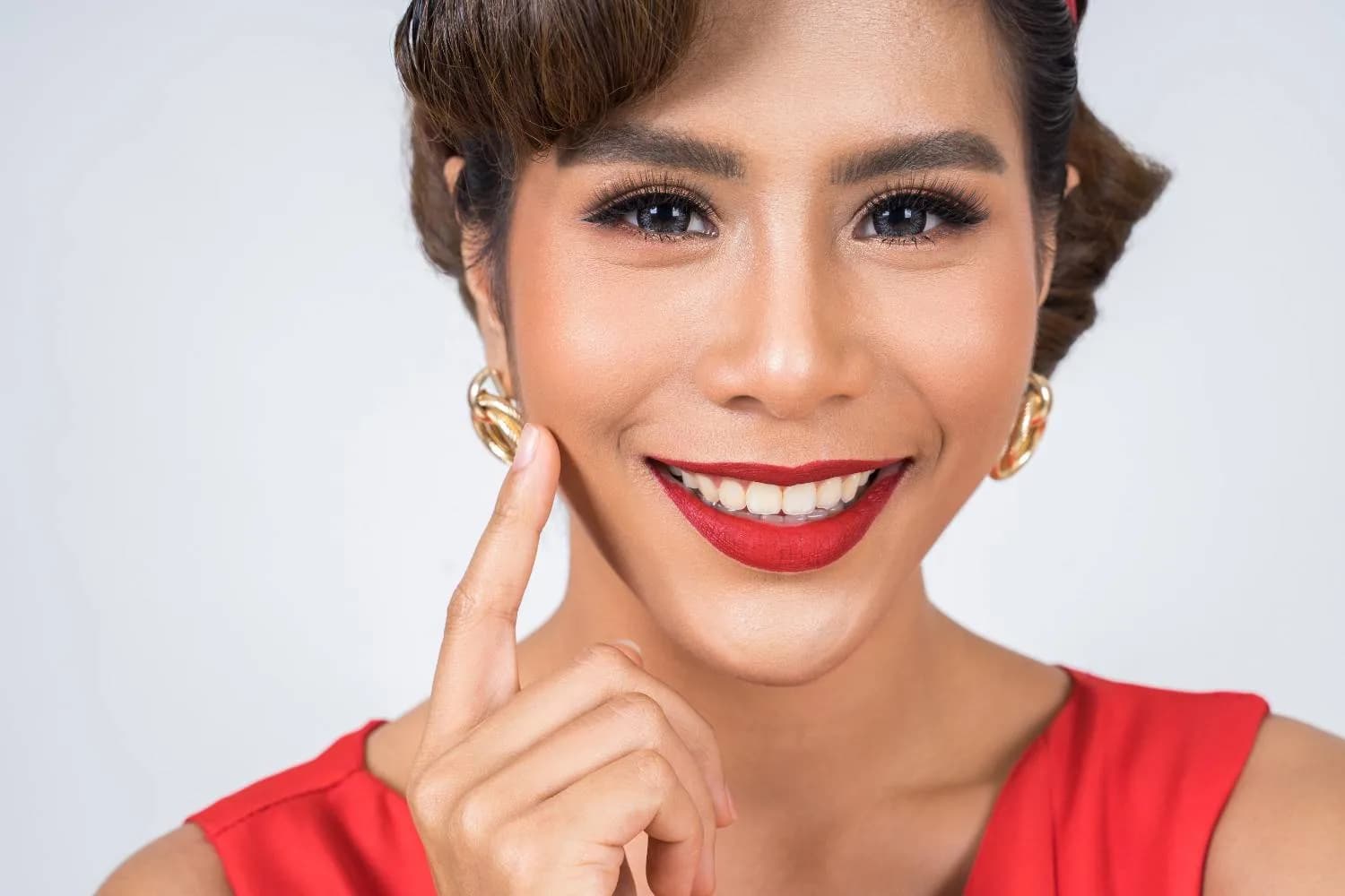 Top-Rated Smile Makeover Clinic Navrangpura – Aashu Dental