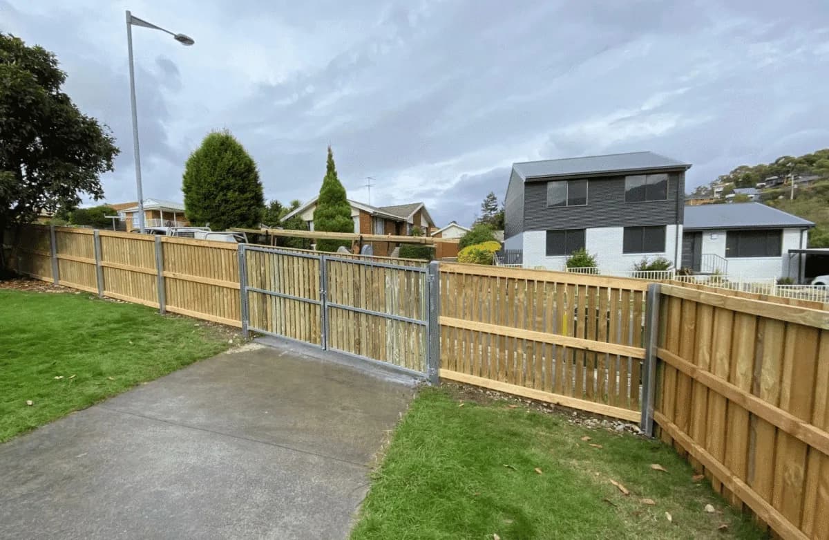 Electric sliding gate installers Hobart