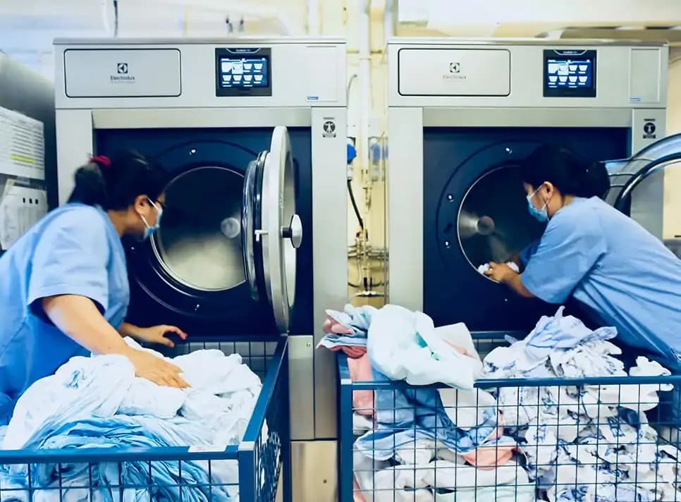 Reliable Healthcare Laundry Services for Clean Linens
