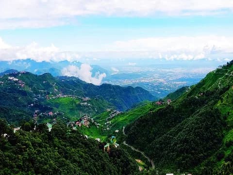 Reliable Dehradun Taxi Service for City and Outstation Tours
