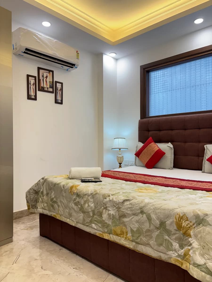 2 BHK Flat for Rent Near Saket Metro Station – Delhi