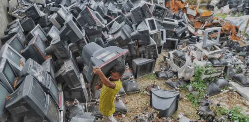 E-waste recycler company in Bangalore www.lcewasterecyclers.com