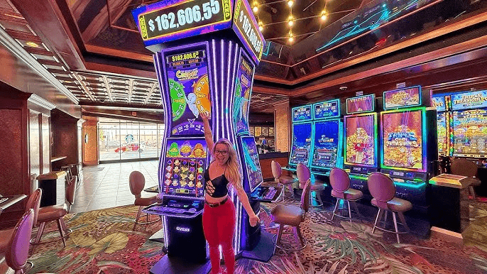 How to Play 6566 Live Casino with Dealers for an Authentic Casino Feeling Online