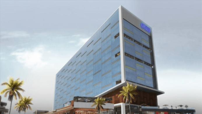 Architectural Eloquence on the Expressway’s Edge