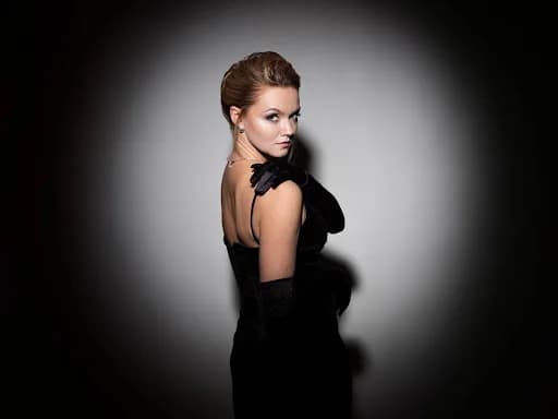 Build a Modeling Portfolio That Gets You Noticed