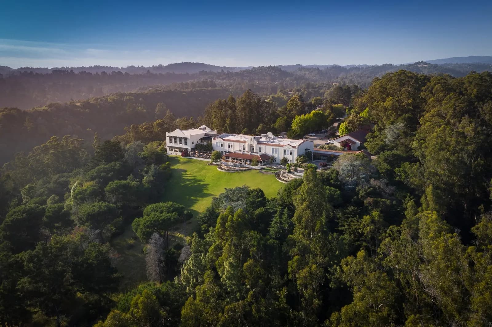 Explore Wine & Dining Experiences at The View Restaurant in Santa Cruz