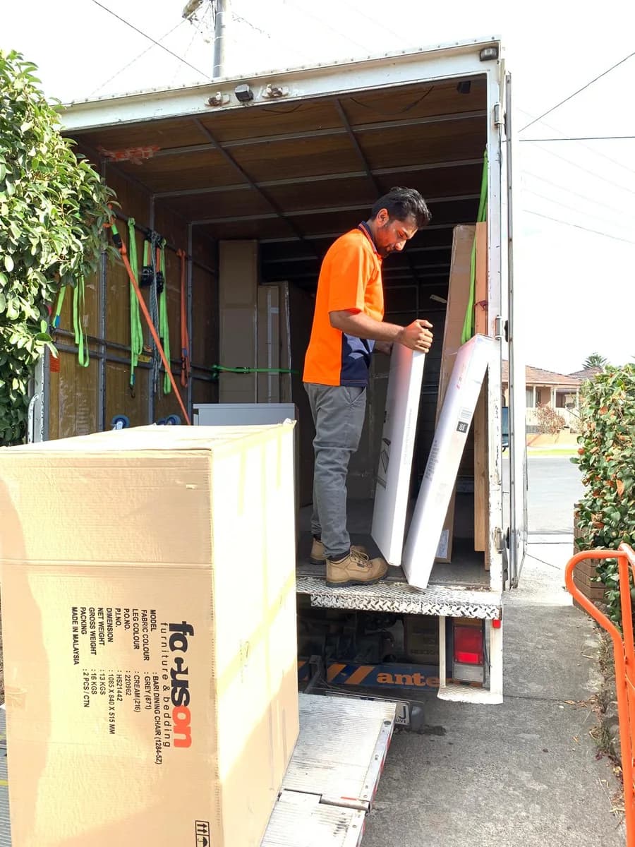 Adelaide Families Need Interstate Removalists Near Now