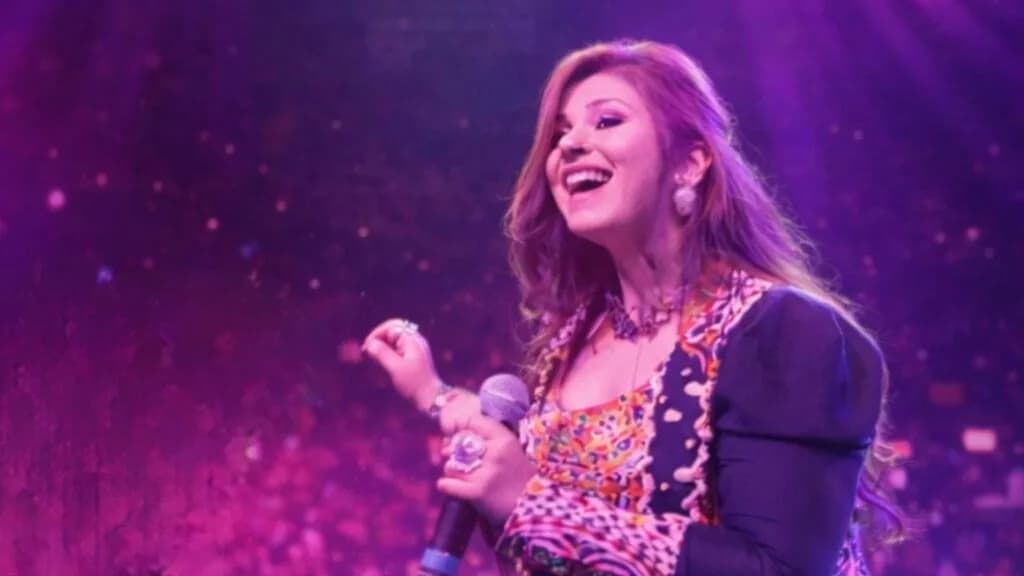 Indian-American Live Performer | Simantinee