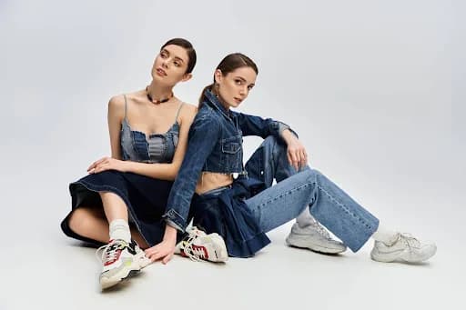 7 Practical Tips to Build a Strong Fashion Portfolio - Studio 1